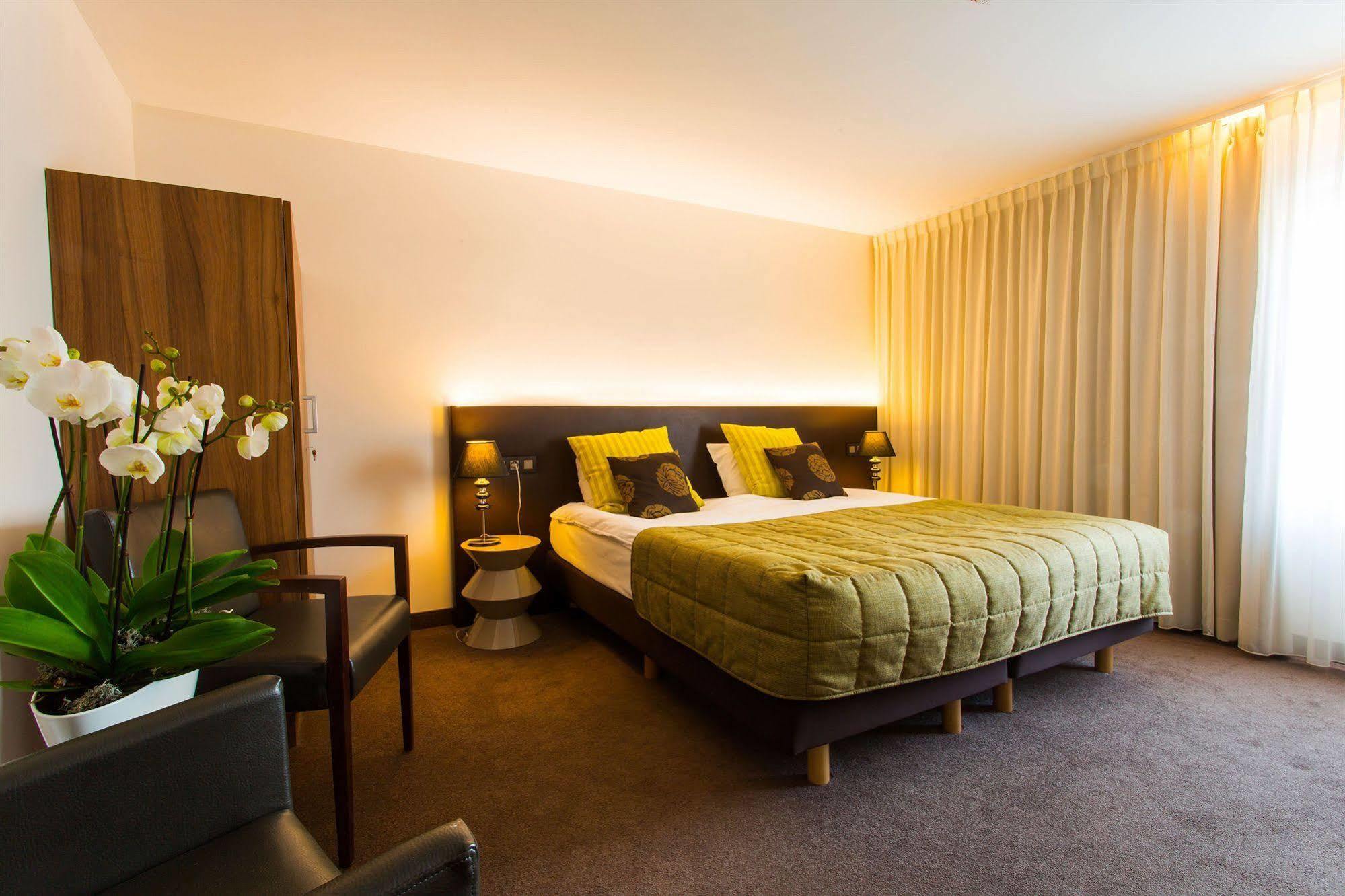 Hotel Malpertuus Riemst Eksteriør bilde
